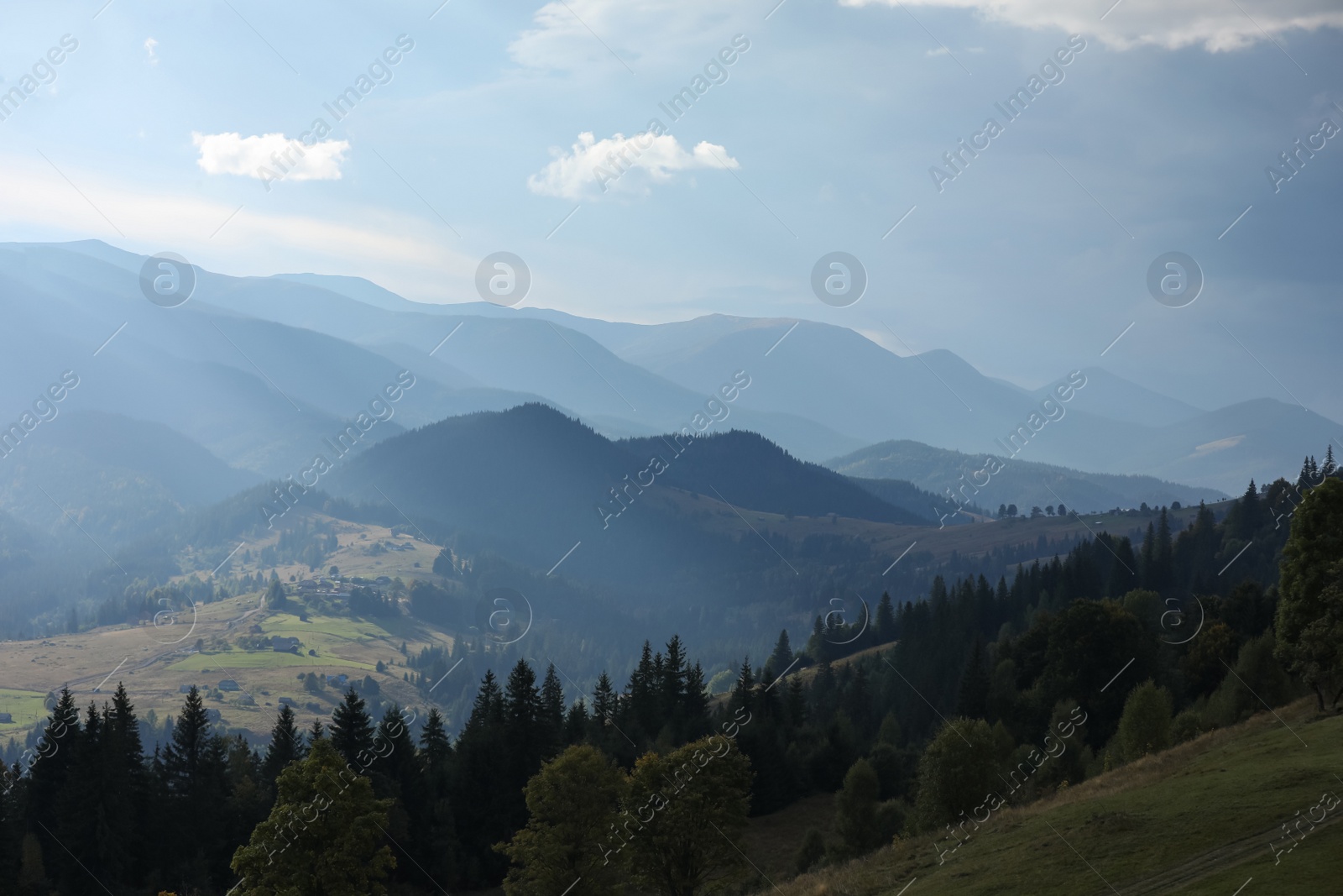 Photo of Beautiful view of majestic mountains in morning