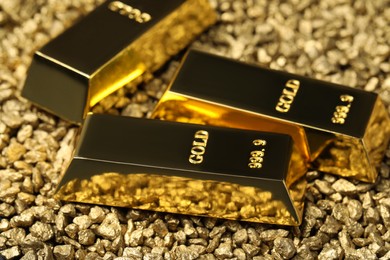 Many gold ingots on nuggets, closeup view