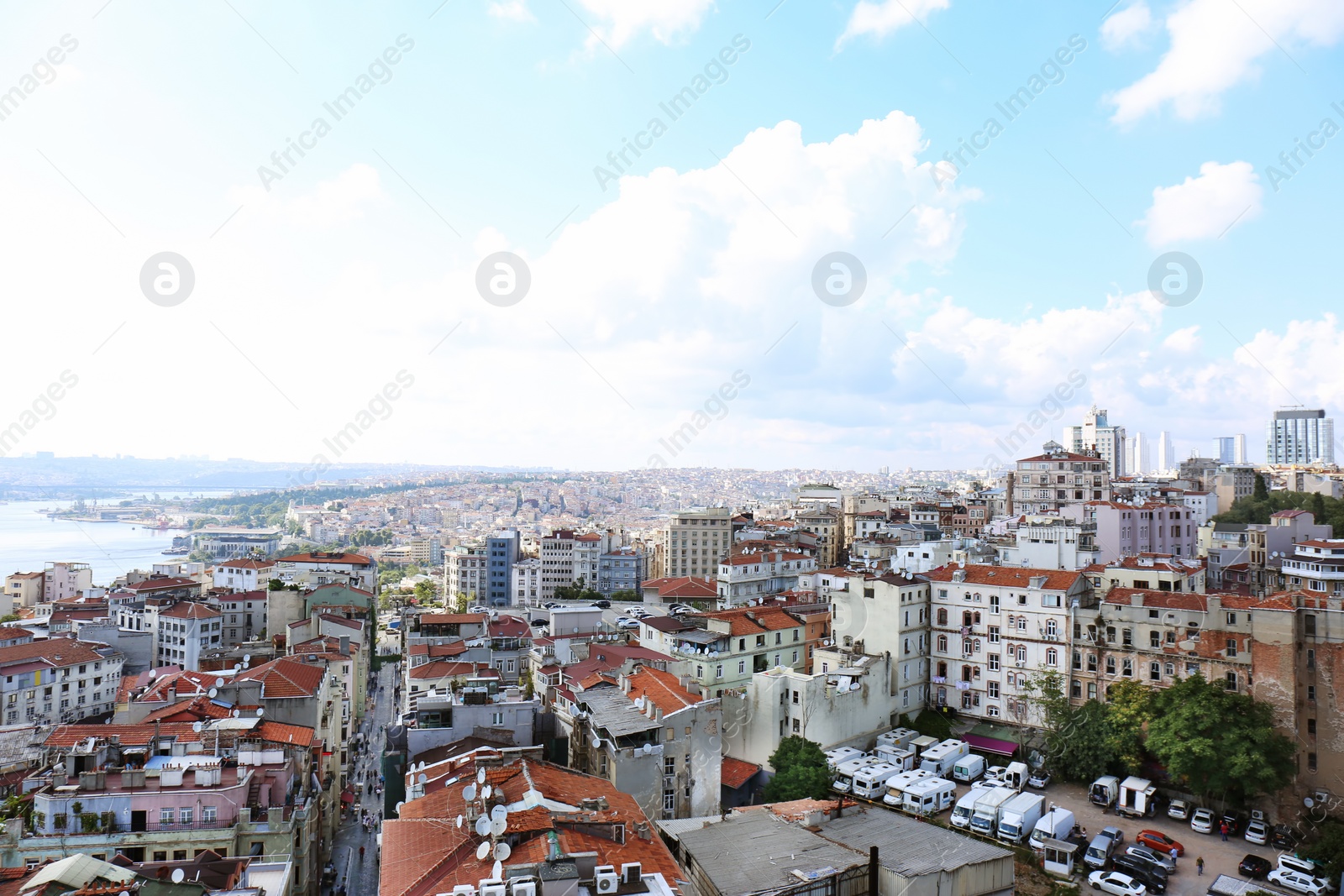 Photo of Picturesque view of beautiful city near sea