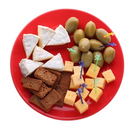 Toothpick appetizers. Tasty cheese, olives and croutons on white background, top view