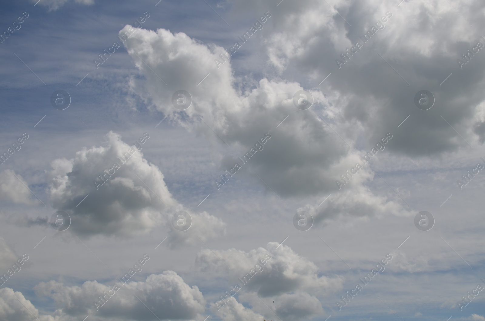 Photo of Beautiful view of sky with fluffy clouds