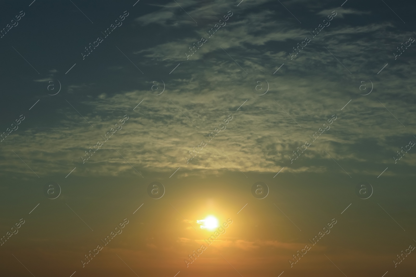 Photo of Picturesque view of beautiful cloudy morning sky