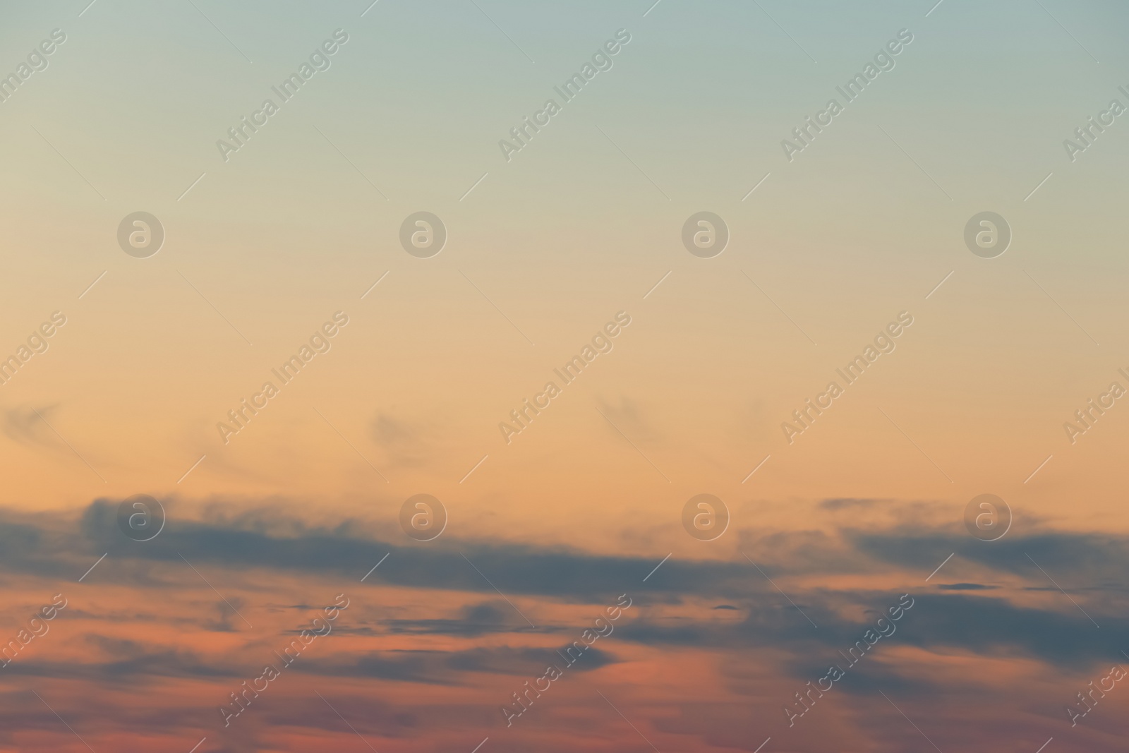 Photo of Picturesque view of beautiful cloudy morning sky