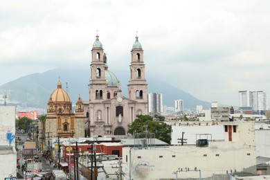 Photo of Monterrey (Nuevo Leon), Mexico – September 15, 2022: Beautiful view of Templos de Dolores and Perpetuo Socorro churches