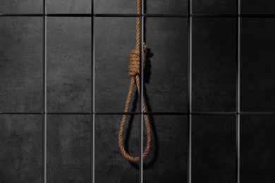 Image of Rope noose with knot in prison cell