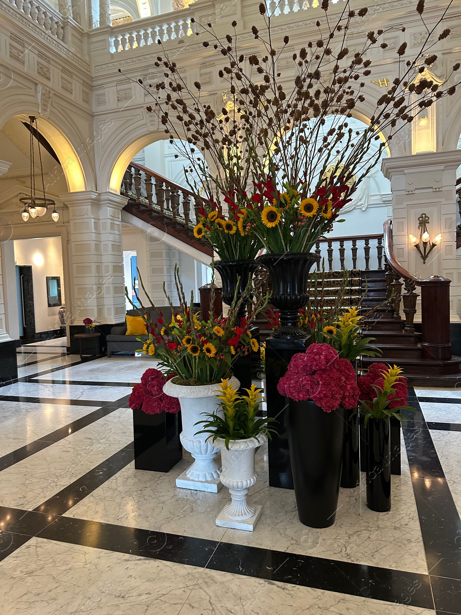 Photo of Amsterdam, Netherlands - September 23, 2023: Vases with beautiful flowers in Amstel Hotel