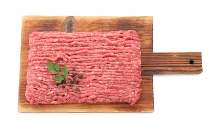 Photo of Board with raw ground meat, peppercorns and parsley isolated on white, top view