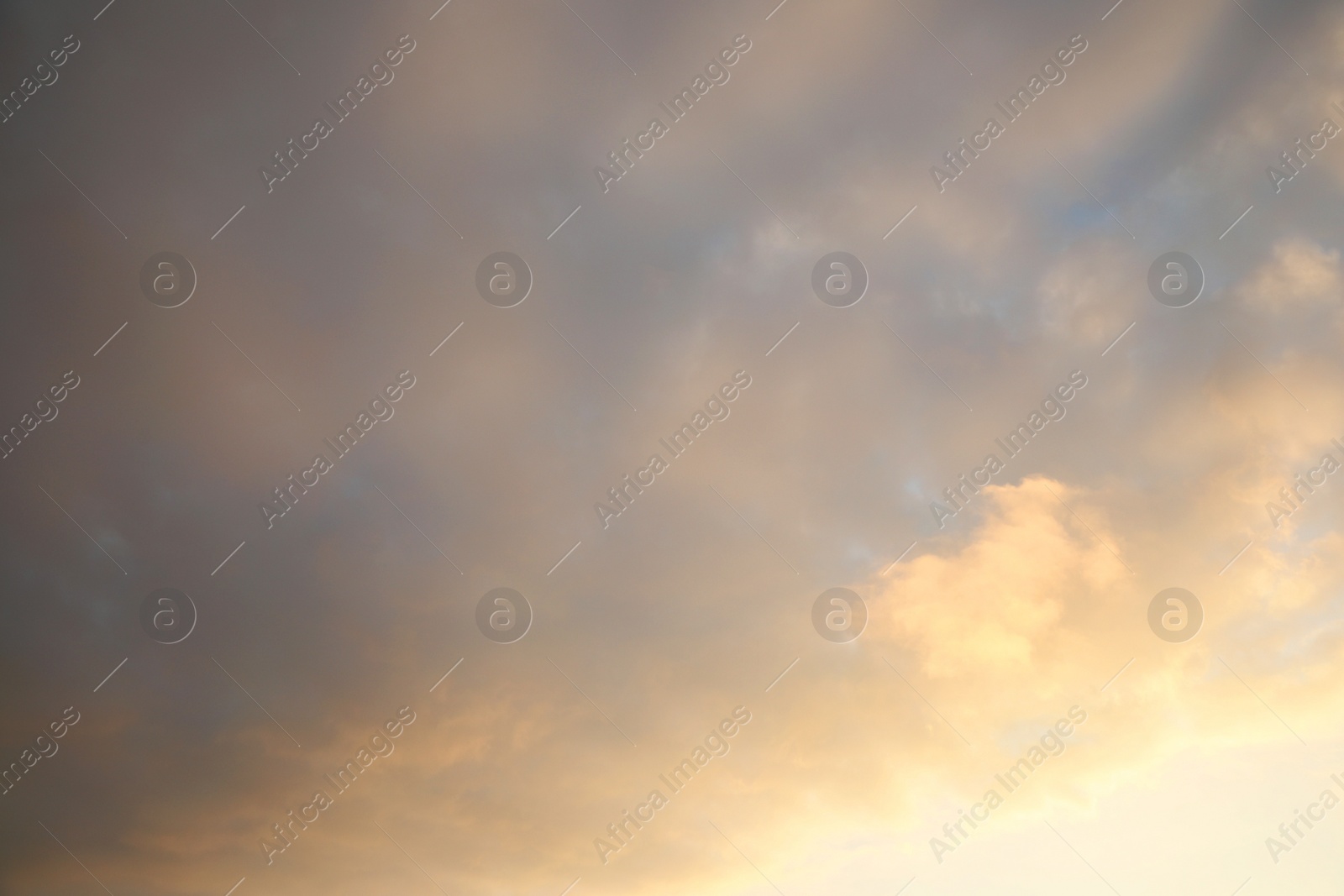 Photo of Picturesque view of beautiful sky with clouds. Sunny weather