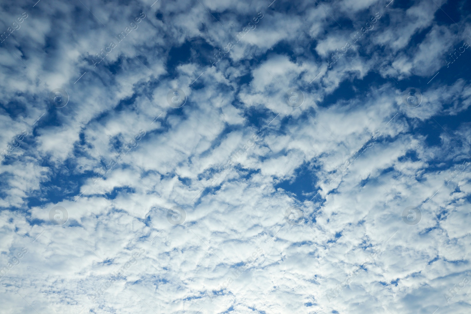 Photo of Picturesque view of beautiful blue sky with clouds