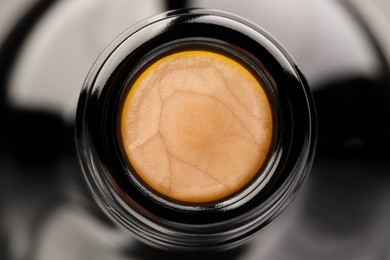 Photo of Closeup view of cork in wine bottle