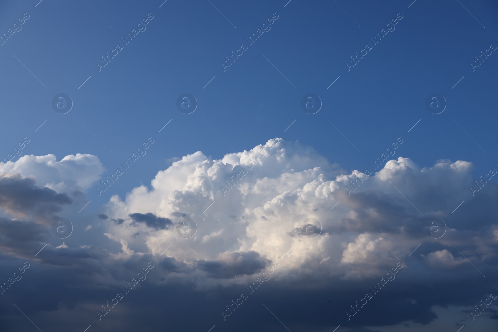 Photo of Picturesque view of beautiful blue sky with fluffy white clouds